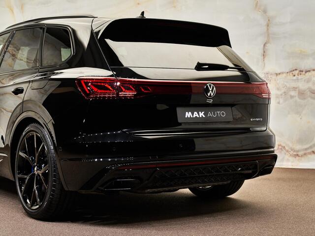Volkswagen TOUAREG R V6 eHybrid 4Motion, pano, tr.haak, Dynaudio, 22'', luchtv., matrix-LED, memory, HUD, keyless, ACC, privacy