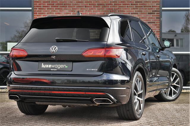 Volkswagen TOUAREG R 3.0 TSi eHybrid 4M Pano Trekh ACC Luchtvering