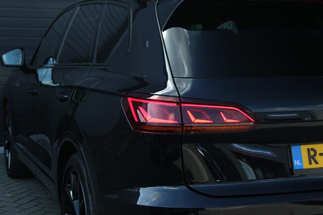 Volkswagen TOUAREG R 3.0 TSi eHybrid 4 Motion | Pano | Massage | Softclose