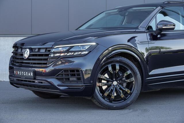 Volkswagen TOUAREG 3.0 TDI R-Line *Luchtvering / Vierwielbesturing / Stoel-ventilatie + massage / Panorama / Memory / HUD*