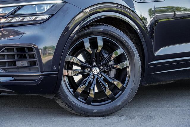 Volkswagen TOUAREG 3.0 TDI R-Line *Luchtvering / Vierwielbesturing / Stoel-ventilatie + massage / Panorama / Memory / HUD*