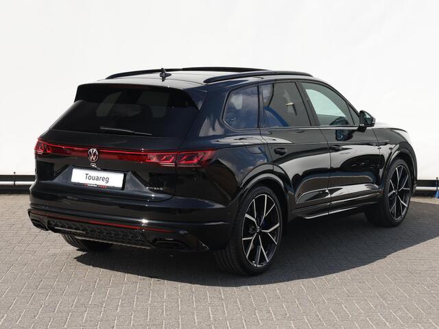 Volkswagen TOUAREG R 3.0 eHybid 340 kW / 462 pk SUV 8 vesn. Tiptonic 4 Motion | Panoramadak | Trekhaak | Luchtvering | Black pack