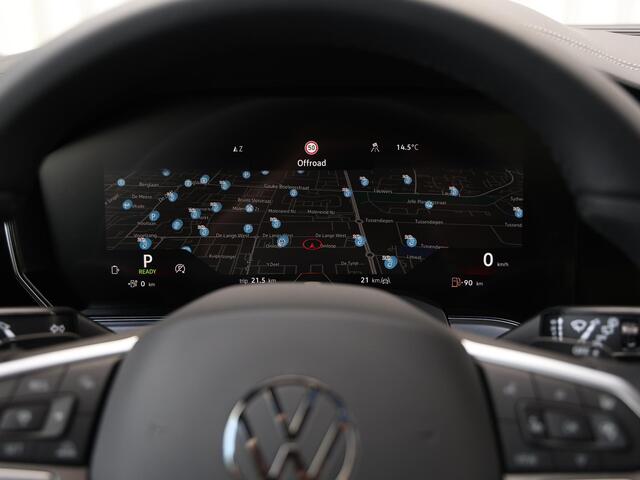 Volkswagen TOUAREG R 3.0 eHybid 340 kW / 462 pk SUV 8 vesn. Tiptonic 4 Motion | Panoramadak | Trekhaak | Luchtvering | Black pack