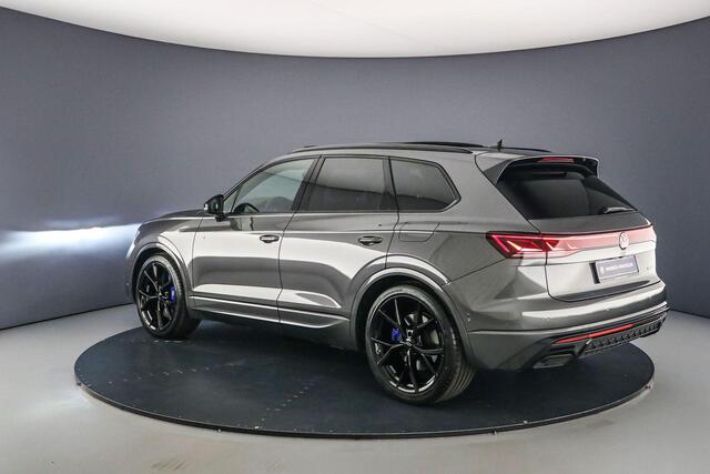 Volkswagen TOUAREG R 3.0 TSI eHybrid 462pk Tiptronic Trekhaak, Luchtvering, DYN audio, Lederen bekleding, Panoramadak, Head up display, Elektrische achterklep, Adaptive cruise control