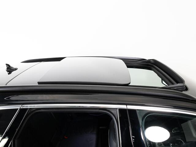 Volkswagen TOUAREG 3.0 TSI 381 PK eHybrid 4MOTION Elegance | LED Plus | Panoramadak | SoftClose | Head-Up | Nightvision | Trekhaak |