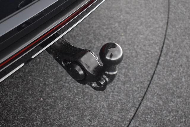 Volkswagen TOUAREG R 3.0 TSI 462pk 4MOTION R-Line Trekhaak Camera Keyless Luchtvering Virtual Cockpit Navigatie Panoramadak