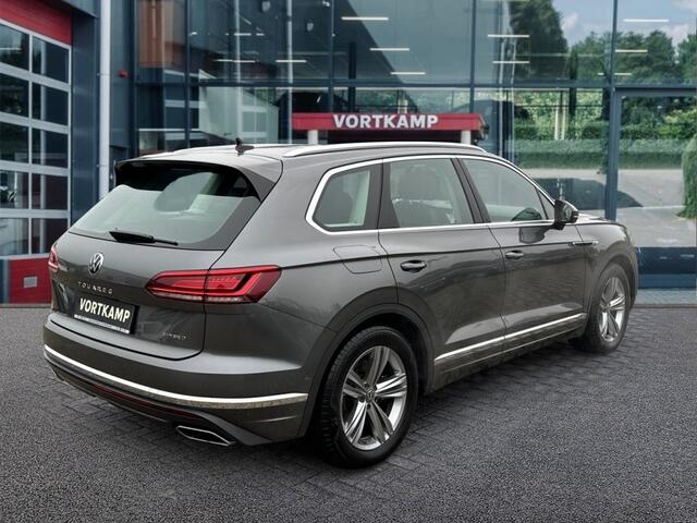 Volkswagen TOUAREG 3.0 TSI ELEGANCE 4MOTION EHYBRID LUCHTVERING/PANO-DAK/CAMERA/LED
