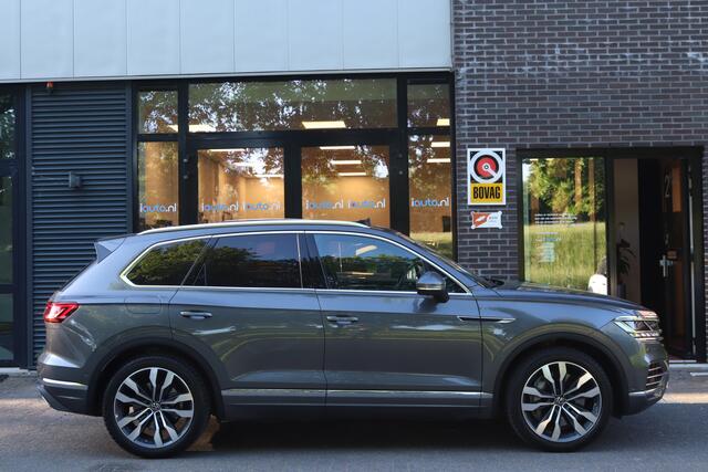 Volkswagen TOUAREG 3.0 TSi eHybrid Atmosphere Pano/Puglia leder/IQ.Light/360/Massage/21"Suzuka/Keyless/Luchtvering/Dynaudio/Trekhaak wegkl.