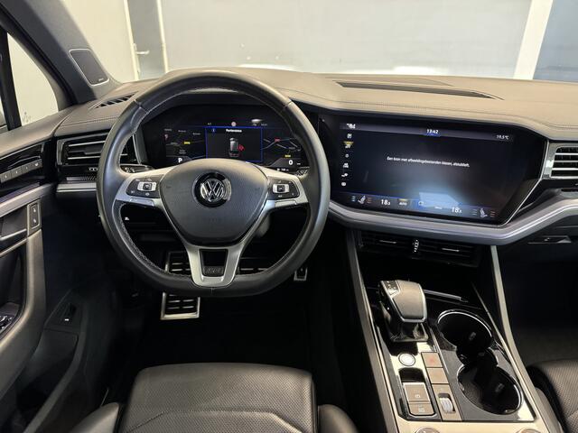 Volkswagen TOUAREG 3.0 TSI R-Line Achterasbesturing/Head-up/DynAudio/Panoramadak
