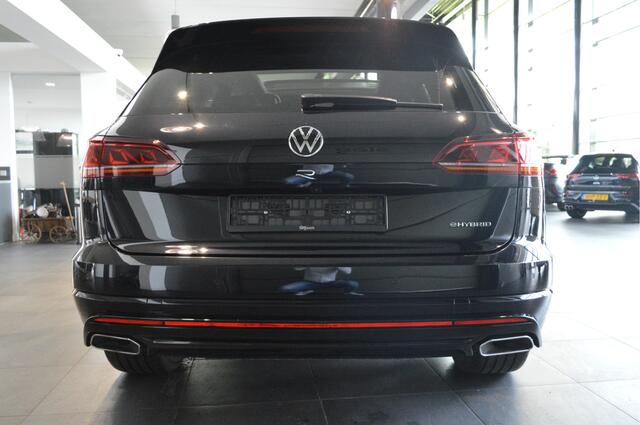 Volkswagen TOUAREG 3.0 TSi eHybrid R 4MOTION leer pano head up lucht 21 inch !!