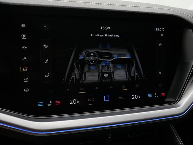 Volkswagen TOUAREG Elegance 3.0 TSi eHybrid 381 pk 4MOTION Tiptronic | Pano | Trekhaak | Nachtzicht | Luchtvering | 21 inch | Lederpakket 'Varenna' | Servosluiting | Head-Up | 360 Camera | DYNAUDIO