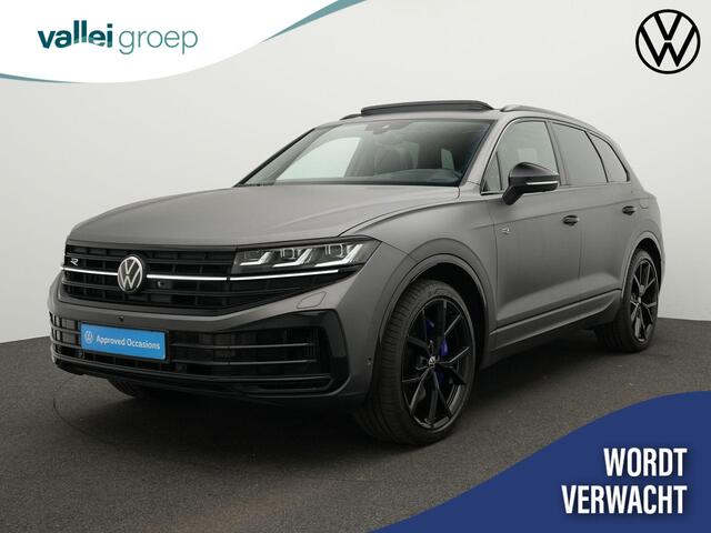 Volkswagen TOUAREG R 3.0 TSi eHybrid 462 pk Tiptronic 4MOTION | Panoramadak | Trekhaak | Nachtzicht | Dynaudio | Rondomzicht camera | Head-up display | Stoel-/achterbankverwarming