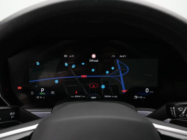Volkswagen TOUAREG R 3.0 TSi eHybrid 462 pk Tiptronic 4MOTION | Panoramadak | Trekhaak | Nachtzicht | Dynaudio | Rondomzicht camera | Head-up display | Stoel-/achterbankverwarming