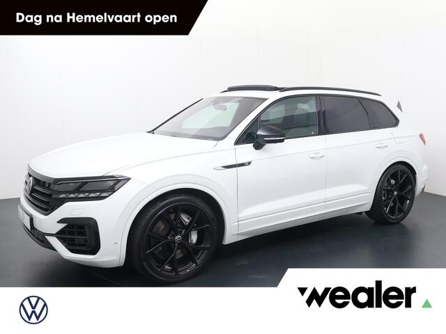 Volkswagen TOUAREG 3.0 TSi 4MOTION R | 462 PK | Trekhaak | Luchtvering | Lederen bekleding Puglia | Panoramadak |