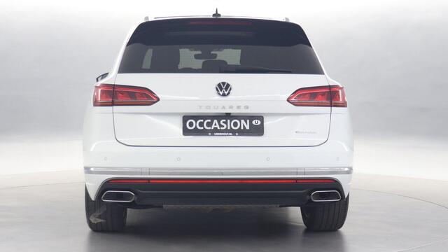 Volkswagen TOUAREG 3.0 TSI eHybrid 381pk PHEV 4MOTION Elegance / Panoramadak / Luchtvering / iQ Light
