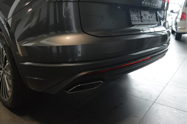 Volkswagen TOUAREG 3.0 TSi eHybrid 4MOTION keyless camera pano leer 21 inch !!