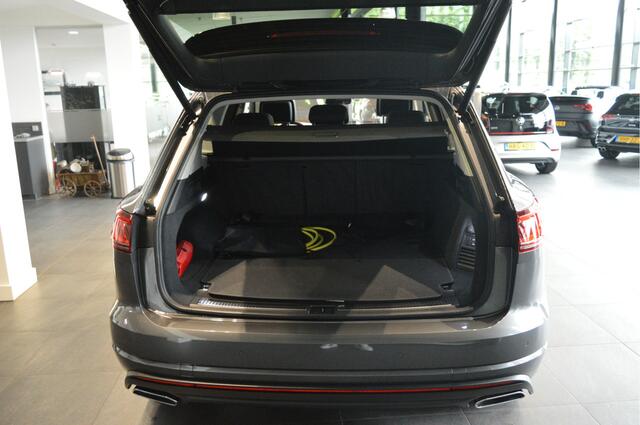 Volkswagen TOUAREG 3.0 TSi eHybrid 4MOTION keyless camera pano leer 21 inch !!