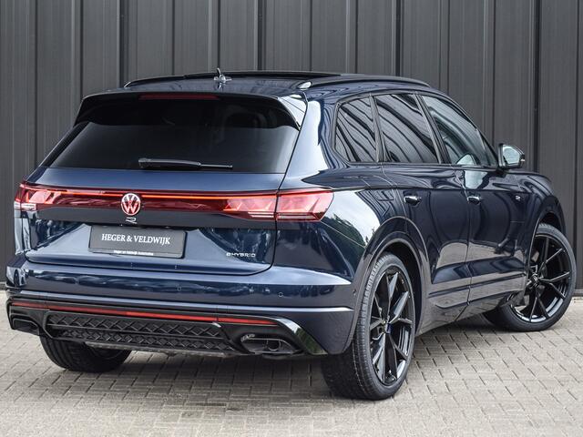Volkswagen TOUAREG 3.0 TSi eHybrid 4MOTION R | HEAD-UP | DYNAUDIO | 360 CAMERA | SOFT-CLOSE | PANORAMADAK | KEYLESS ACCESS | STOELMASSAGE | TREKHAAK | AMBIANCE INTERIEUR | SHADOW-LINE | MEMORY SEATS