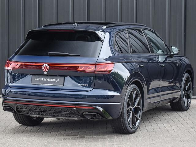 Volkswagen TOUAREG 3.0 TSi eHybrid 4MOTION R | HEAD-UP | DYNAUDIO | 360 CAMERA | SOFT-CLOSE | PANORAMADAK | KEYLESS ACCESS | STOELMASSAGE | TREKHAAK | AMBIANCE INTERIEUR | SHADOW-LINE | MEMORY SEATS