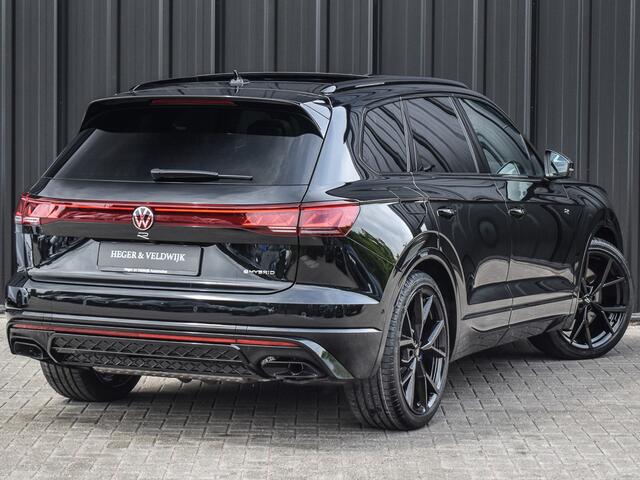 Volkswagen TOUAREG 3.0 TSi eHybrid 4MOTION R | HEAD-UP | DYNAUDIO | 360 CAMERA | SOFT-CLOSE | PANORAMADAK | KEYLESS ACCESS | STOELMASSAGE | TREKHAAK | AMBIANCE INTERIEUR | SHADOW-LINE | MEMORY SEATS