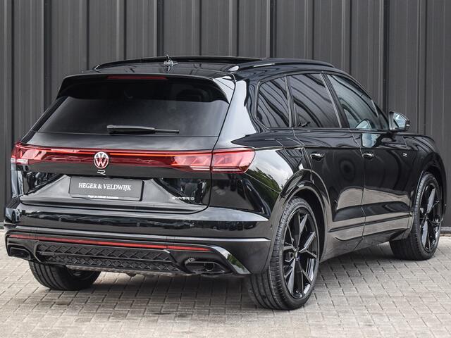 Volkswagen TOUAREG 3.0 TSi eHybrid 4MOTION R | HEAD-UP | DYNAUDIO | 360 CAMERA | SOFT-CLOSE | PANORAMADAK | KEYLESS ACCESS | STOELMASSAGE | TREKHAAK | AMBIANCE INTERIEUR | SHADOW-LINE | MEMORY SEATS