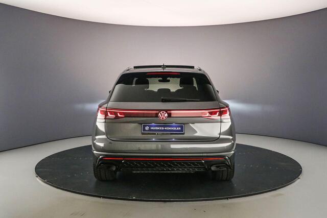 Volkswagen TOUAREG R 3.0 TSI eHybrid 462pk Tiptronic Trekhaak, Luchtvering, Panoramadak, Lederen bekleding, Adaptive cruise control, 360 camera, Navigatie, Elektrische achterklep