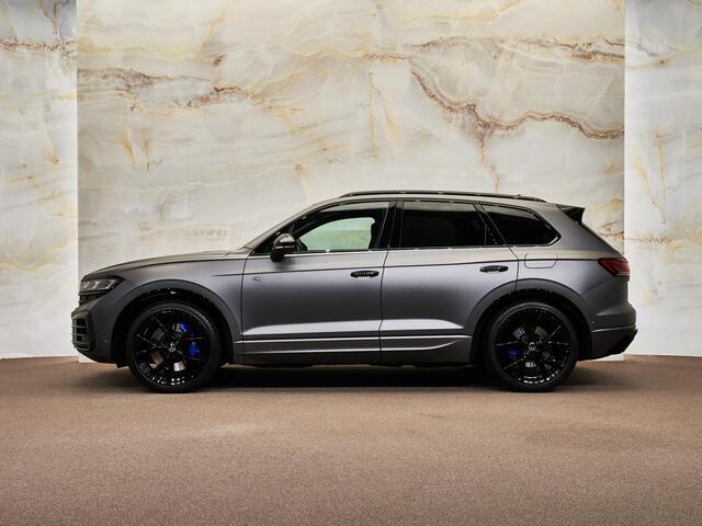 Volkswagen TOUAREG R V6 eHybrid 4Motion, Matte lak, pano, tr.haak, Dynaudio, 22'', luchtv., matrix-LED, memory, HUD, keyless, ACC, privacy