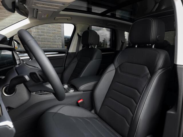 Volkswagen TOUAREG 3.0 TSi eHybrid 4MOTION Elegance | 75 km!! | Luchtv. | Pano | Trekh. | HUD | Stoelvent. + massage | 21 "