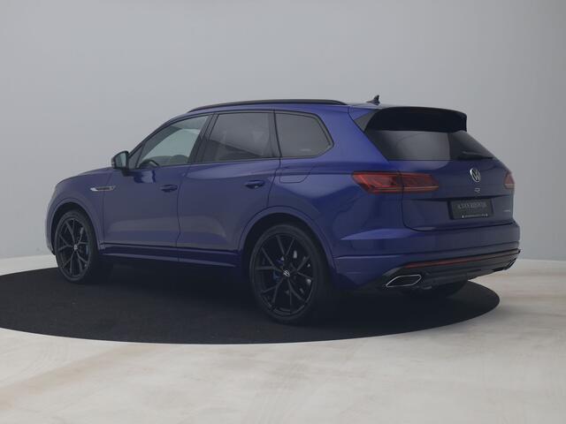 Volkswagen TOUAREG 3.0 TSi 4MOTION R | PANO | STOELVENT. + MASSAGE | LUCHTVERING | TREKHAAK