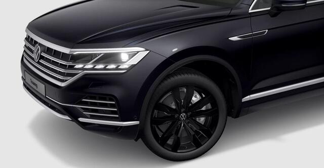Volkswagen TOUAREG 3.0 TSi eHybrid 381pk 4MOTION Elegance / Panoramadak / Leder Vienna / Memory / Luchtvering / Trekhaak Elek. / Stoelventilatie / 21" LMV / LED Matrix / Camera / Keyless / Alarm / Stuur en Stoelverwarming