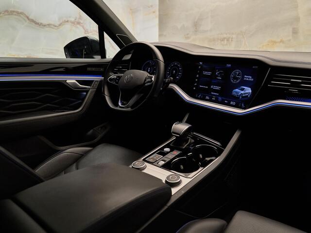 Volkswagen TOUAREG R V6 eHybrid 4Motion, pano, tr.haak, luchtv., massage, stl.ventilatie, memory, Dynaudio, matrix-LED, softclose, 22'', HUD, ACC