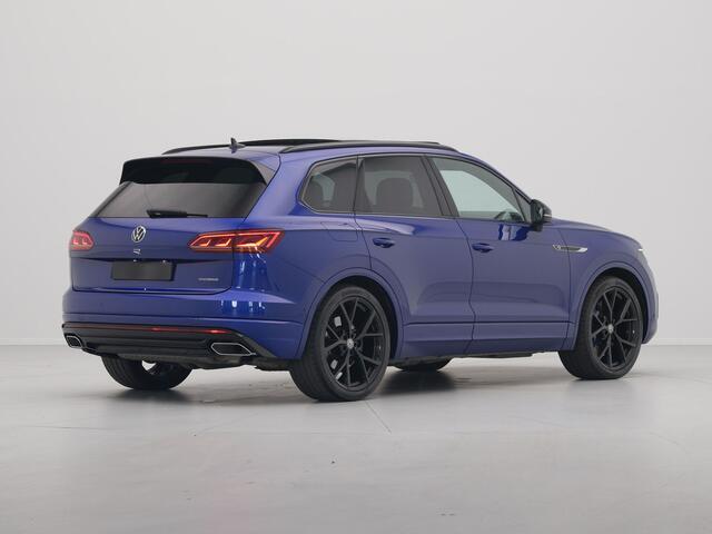 Volkswagen TOUAREG 3.0 TSi 4MOTION R 463pk Luchtvering Panorama Stoelverkoeling/verwarming 360Camera Carplay Navigatie 2