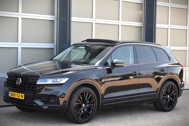 Volkswagen TOUAREG 3.0 TSi eHybrid 4MOTION Panodak | Head-Up Display | ACC | 360° camera | Luchtvering