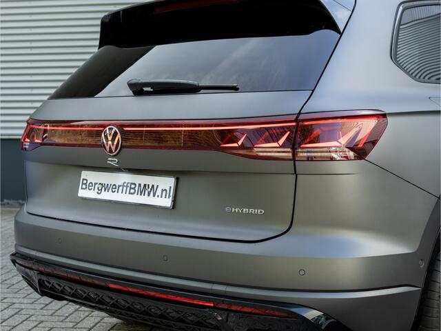 Volkswagen TOUAREG 3.0 TSi eHybrid 4MOTION R - Pano - Trekhaak - ACC - Stoelventilatie - 360 Camera