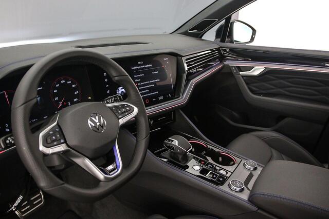 Volkswagen TOUAREG R 3.0 TSI eHybrid 462pk Tiptronic Trekhaak, Luchtvering, Lederen bekleding, Head up display, Panoramadak, DYN audio, Elektrische achterklep, Adaptive cruise control