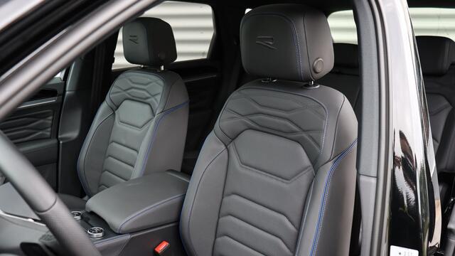 Volkswagen TOUAREG 3.0 TSi eHybrid 4MOTION R Edition | Stoelventilatie | Head-up | Panoramadak | Trekhaak