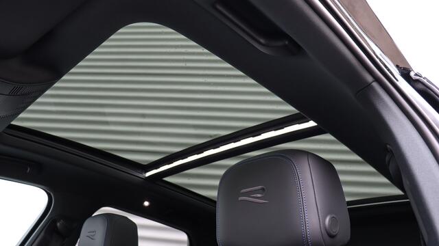 Volkswagen TOUAREG 3.0 TSi eHybrid 4MOTION R Edition | Stoelventilatie | Head-up | Panoramadak | Trekhaak