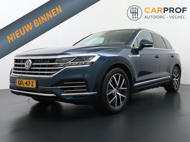 Volkswagen TOUAREG 3.0 TSI Elegance Trekhaak | Pano | Camera | Navigatie|