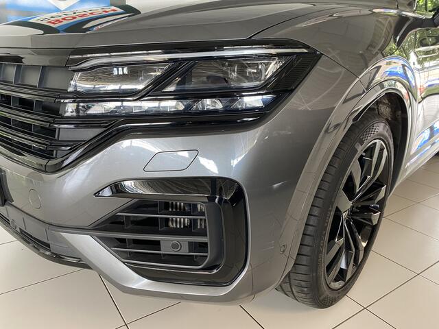 Volkswagen TOUAREG 3.0 TSi 4MOTION R 462 PK / Panoramadak / Trekhaak/
