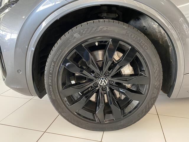 Volkswagen TOUAREG 3.0 TSi 4MOTION R 462 PK / Panoramadak / Trekhaak/