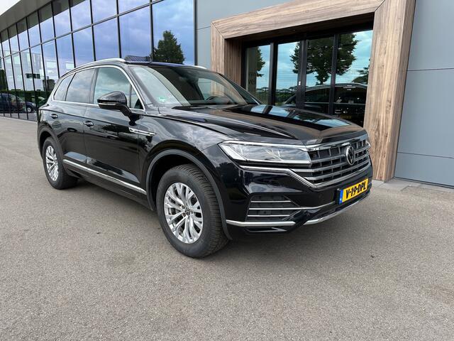 Volkswagen TOUAREG 3.0 TDI 4Motion Atmosphere | Panoramadak | Trekhaak | Grijs kenteken | Excl. Btw