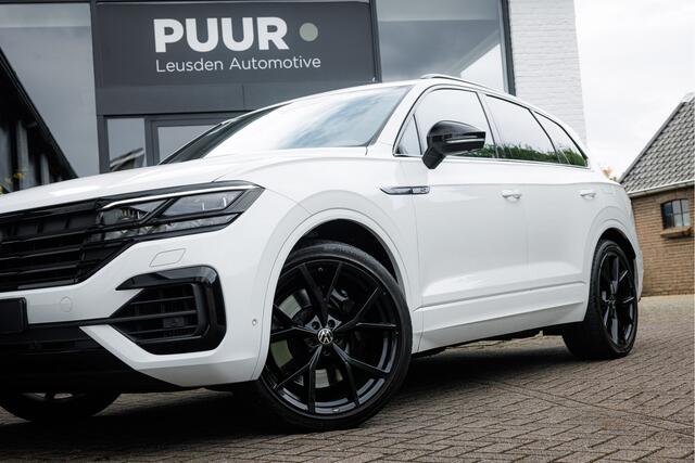 Volkswagen TOUAREG 3.0 TSi 4MOTION R Pano - DynAudio - Trekhaak - 360view
