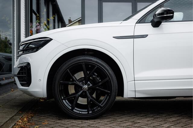 Volkswagen TOUAREG 3.0 TSi 4MOTION R Pano - DynAudio - Trekhaak - 360view