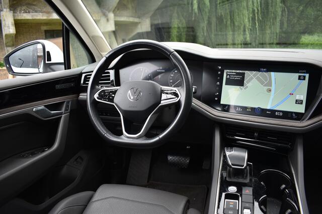 Volkswagen TOUAREG 3.0 TSi eHybrid ATMOSPHERE 4MOTION CAMERA/TREKHAAK/HEAD-UP/PANORAMADAK
