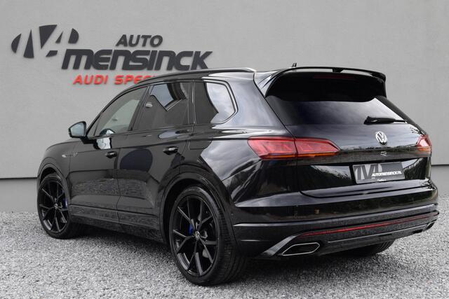 Volkswagen TOUAREG 3.0 TSI eHybrid 4MOTION R / Puglia/ Luchtvering/ Standkachel/ Panoramadak/ Trekhaak