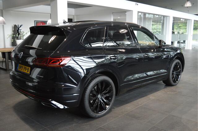 Volkswagen TOUAREG 3.0 TSi eHybrid R 4Motion leer pano head up 21 inch !!