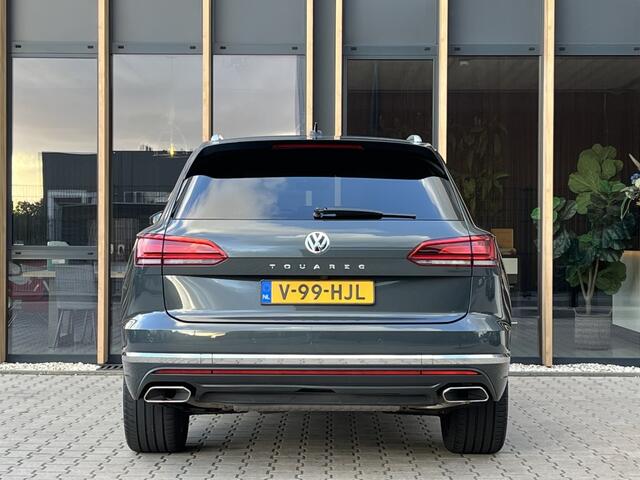 Volkswagen TOUAREG 3.0 V6 | Grijs kenteken | Luchtvering | Trekhaak | Camera |