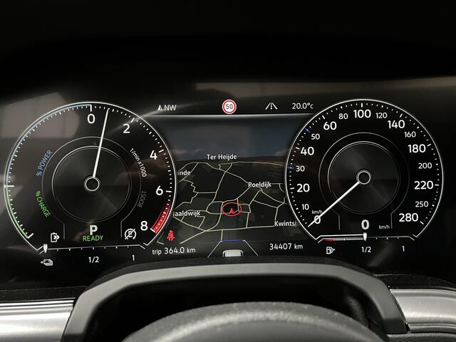 Volkswagen TOUAREG 3.0 TSi eHybrid 4MOTION / AUTOMAAT/ PANO/ 381 PK/ LUCHTVERING/ TREKHAAK/ 360 CAMERA/ KEYLESS/ LEDEREN MEMORY SEATS/ STOELVERWARM. EN VENTILATIE/ CRUISE/ APP CONNECT/ MATRIX/ 21" LMV