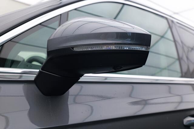 Volkswagen TOUAREG 3.0 TSi eHybrid 4MOTION | Nachtzicht | Trekhaak | Luchtvering