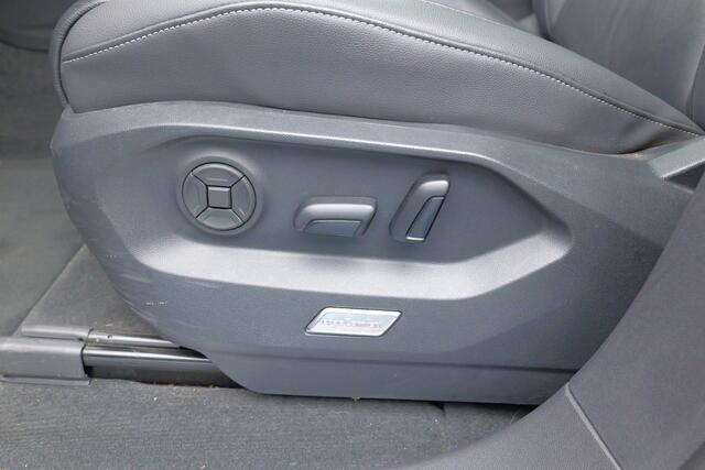 Volkswagen TOUAREG 3.0 TSi eHybrid 4MOTION | Nachtzicht | Trekhaak | Luchtvering